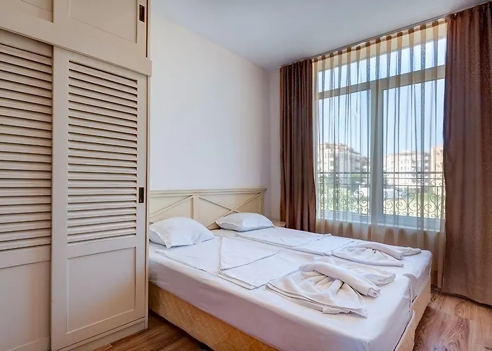 Dawn Park Complex 4* Sunny Beach