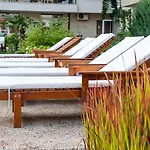 Dawn Park Complex 써니비치