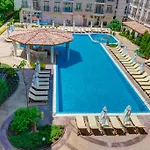 아파트호텔 Dawn Park Complex 3*