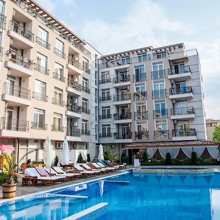 Dawn Park Complex 3* Napospart