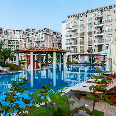 Dawn Park Complex Napospart