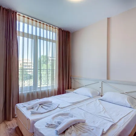 Dawn Park Complex 公寓式酒店 4*