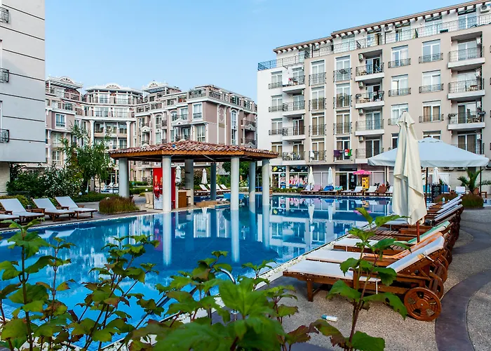 Dawn Park Complex ساني بيتش