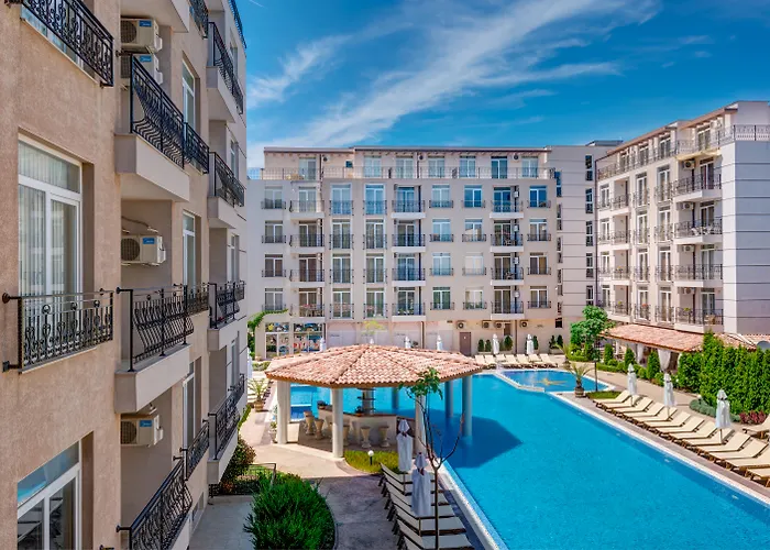 Dawn Park Complex ساني بيتش