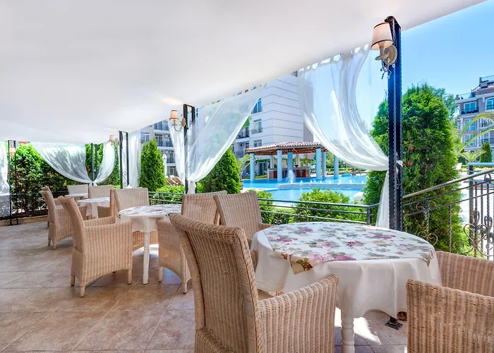 Dawn Park Complex Aparthotel 3*