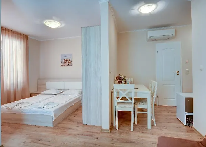 Dawn Park Complex 3* Sunny Beach