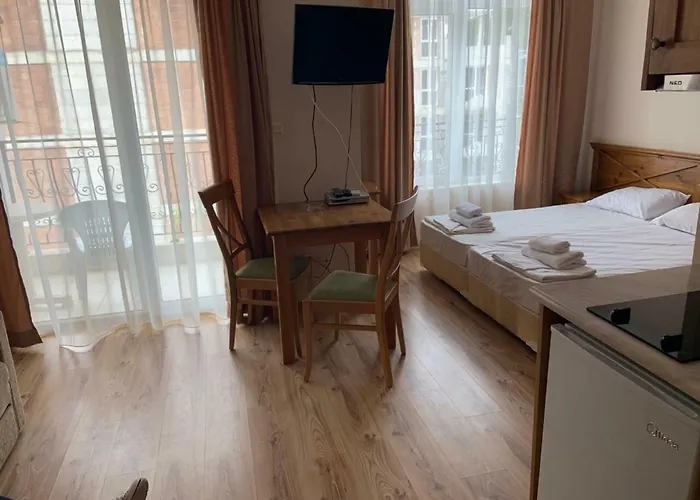 Dawn Park Complex Aparthotel 3*