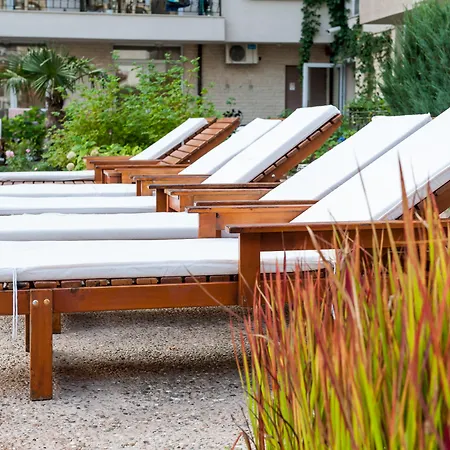 Dawn Park Complex Aparthotel 4*