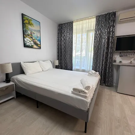 Dawn Park Complex Aparthotel 3*