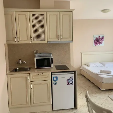 Dawn Park Complex Aparthotel 4*