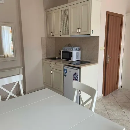 Dawn Park Complex Сонячний Берег